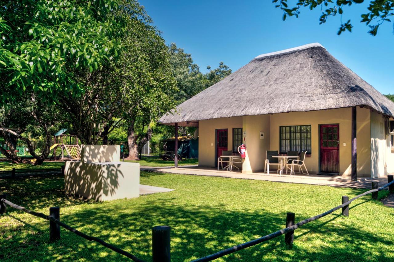 Komati River Chalets Komatipoort Exterior foto