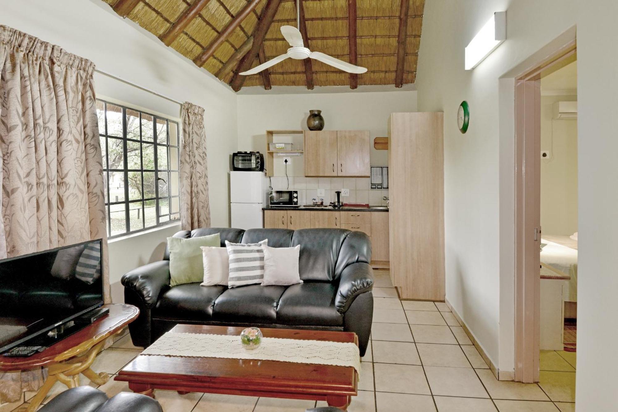 Komati River Chalets Komatipoort Exterior foto